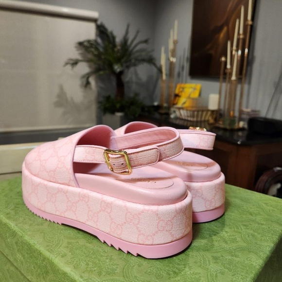NEW GUCCI Pink Monogram Coated Canvas and Leather Trim Platform Sandals Size 40 - Picture 6 of 12